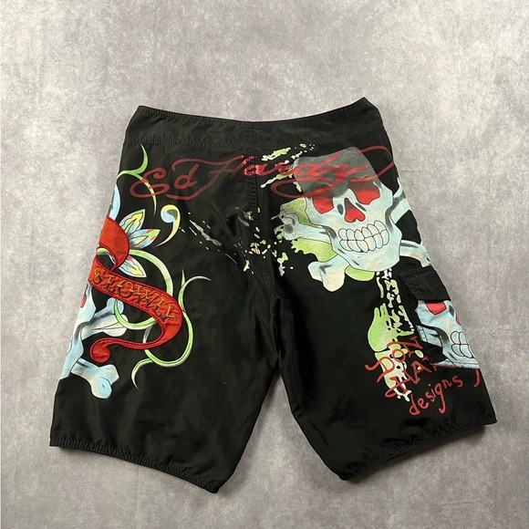Ed Hardy Shorts Size 32 - Picture 2 of 4